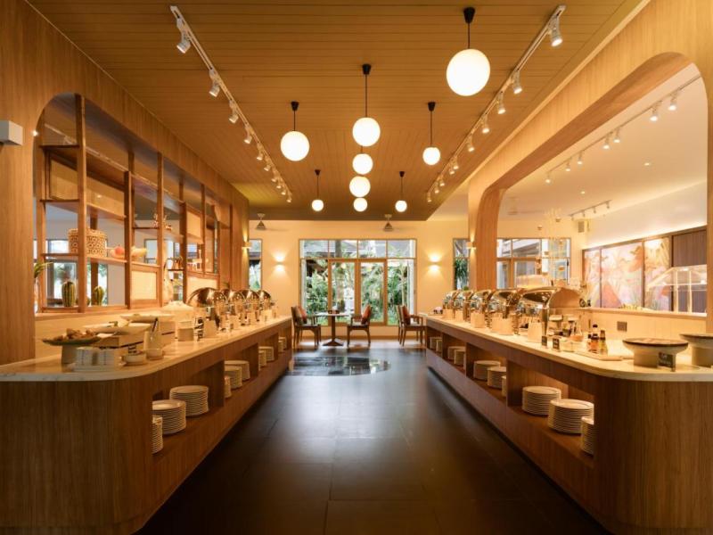 Apsara Beachfront Resort and Villa