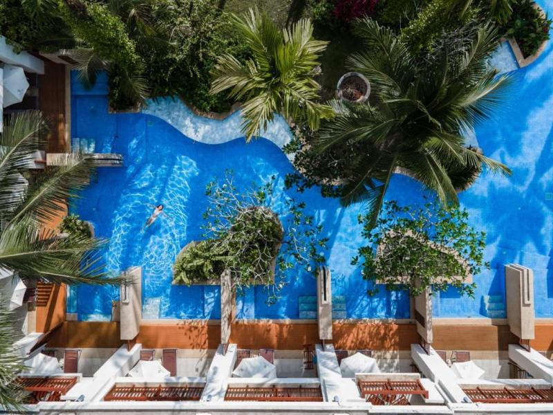 Apsara Beachfront Resort and Villa