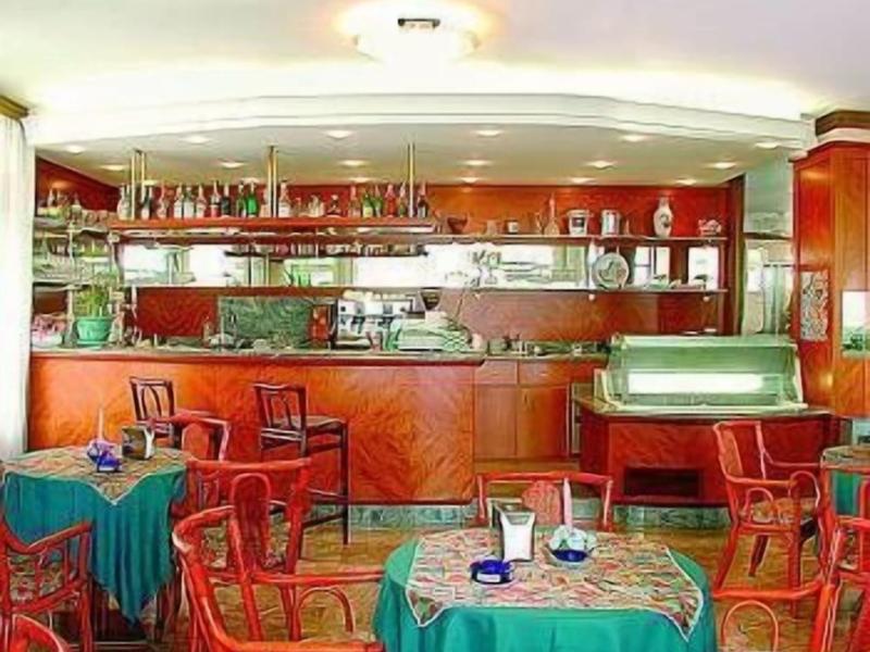 Nelson Hotel