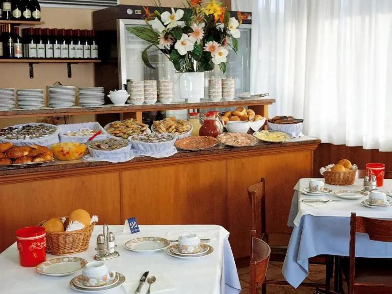 Nelson Hotel