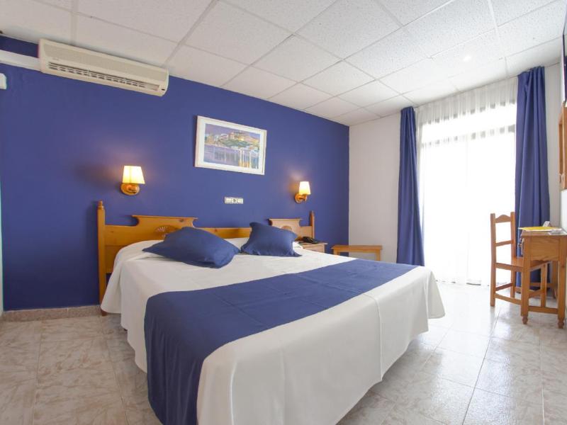 Neptuno Hotel & Apartments