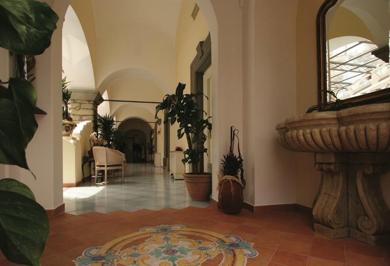 Nettuno Di Charme