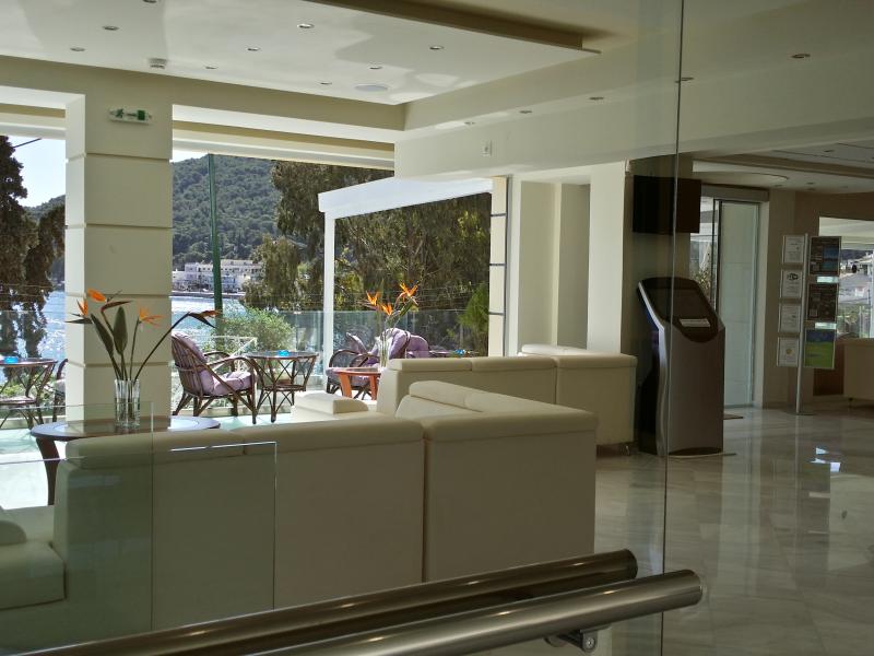 New Aegli Hotel