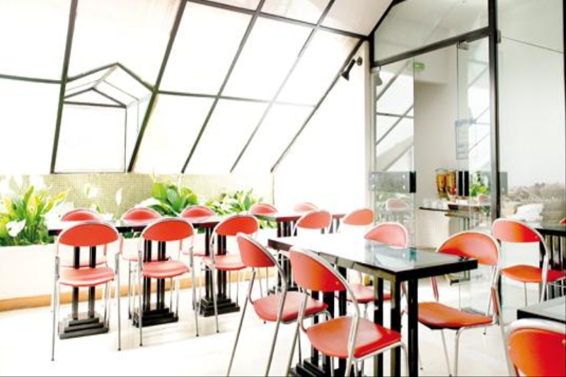 New Hotel Saint Charles