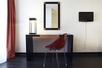 New Hotel Saint Charles