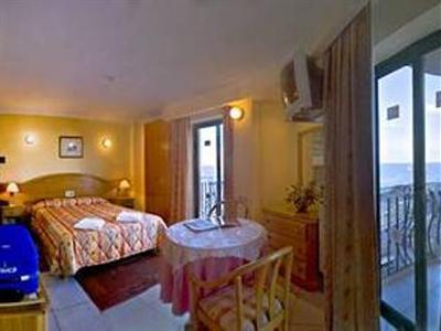 New Tower Palace Hotel