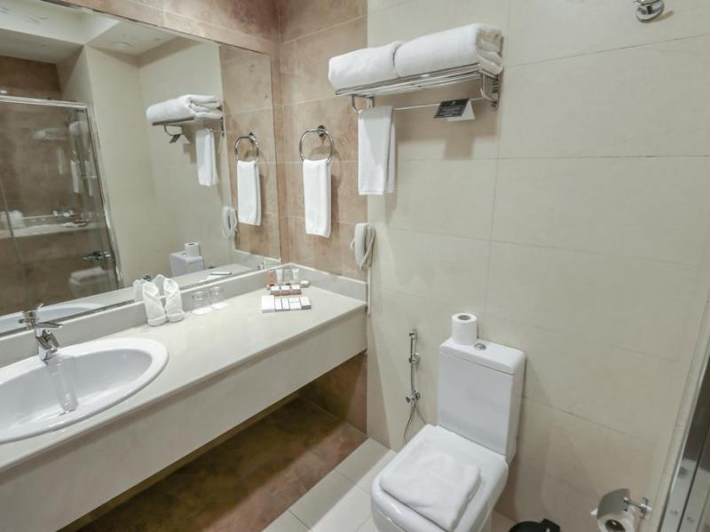 BM Acacia Hotel & Apartments