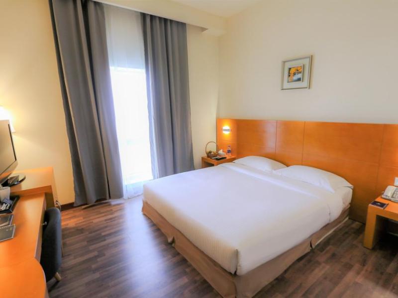 BM Acacia Hotel & Apartments