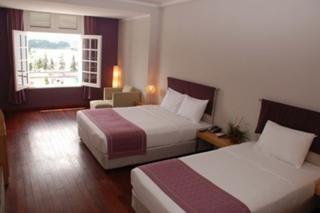 TTC Hotel Premium - Ngoc Lan