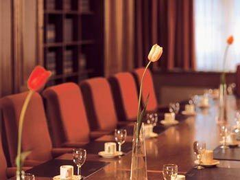 NH Atlanta Rotterdam Hotel