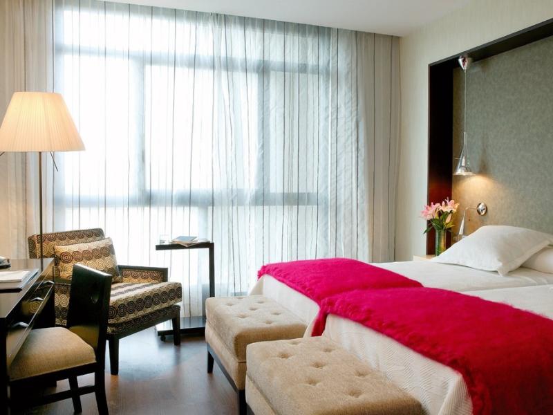 NH Collection Sevilla (Nh Central Convenciones Hotel Seville, Nh Central Convenciones Seville, Nh Ho