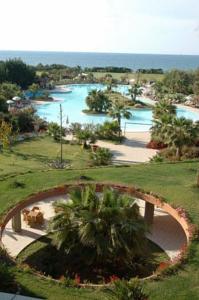 Acacia Resort