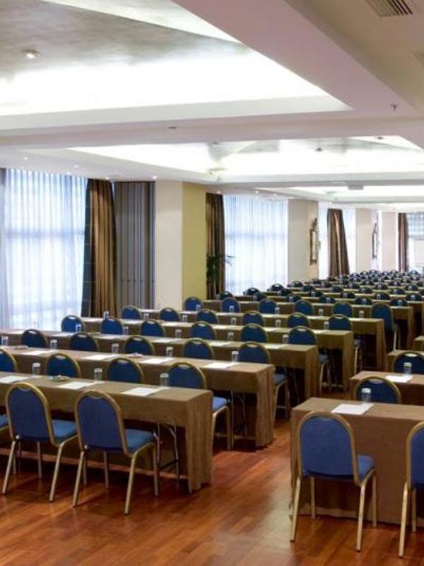 NH Collection Madrid Eurobuilding