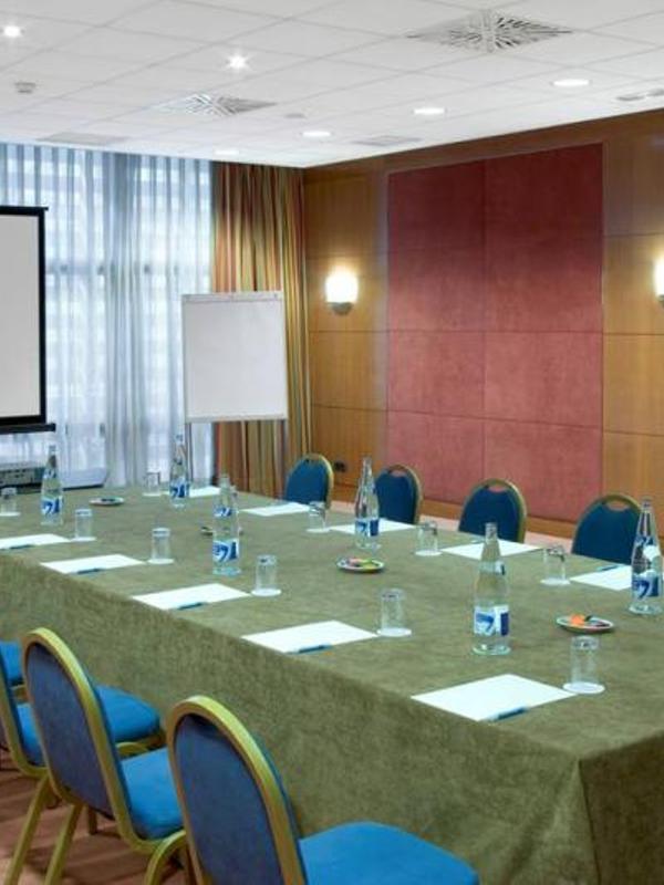 NH Collection Madrid Eurobuilding