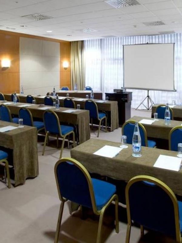 NH Collection Madrid Eurobuilding