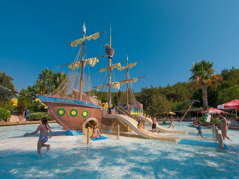 Aqua Fantasy Aquapark Hotel & Spa