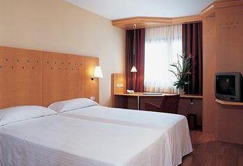 Отель Catalonia La Maquinista Испания, Барселона, фото 8