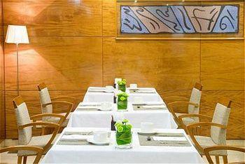 NH Barcelona Eixample