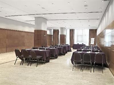 NH Sevilla Plaza de Armas (Nh Plaza De Armas Hotel Seville, Nh Hotels Seville, Nh Hotel Seville)