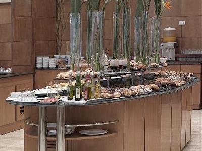 NH Sevilla Plaza de Armas (Nh Plaza De Armas Hotel Seville, Nh Hotels Seville, Nh Hotel Seville)