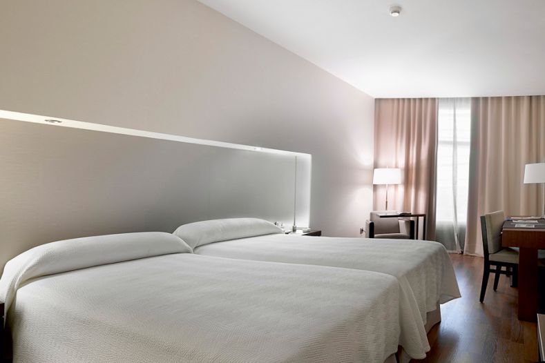 NH Sevilla Plaza de Armas (Nh Plaza De Armas Hotel Seville, Nh Hotels Seville, Nh Hotel Seville)