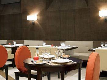 NH Collection Leon Plaza Mayor