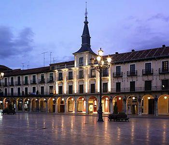 NH Collection Leon Plaza Mayor