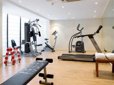 Hotel NH Madrid Sanvy