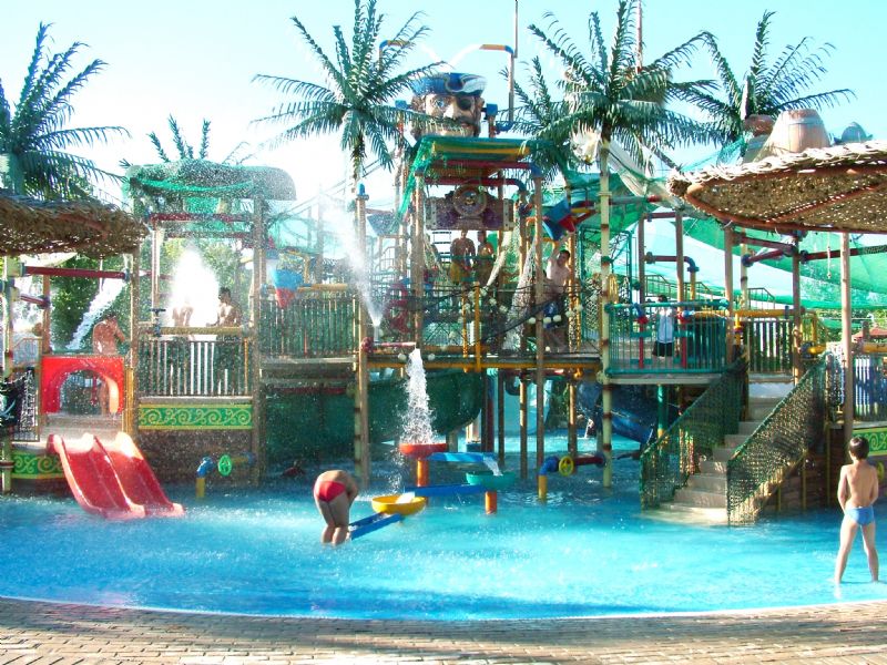 Aqualand Resort