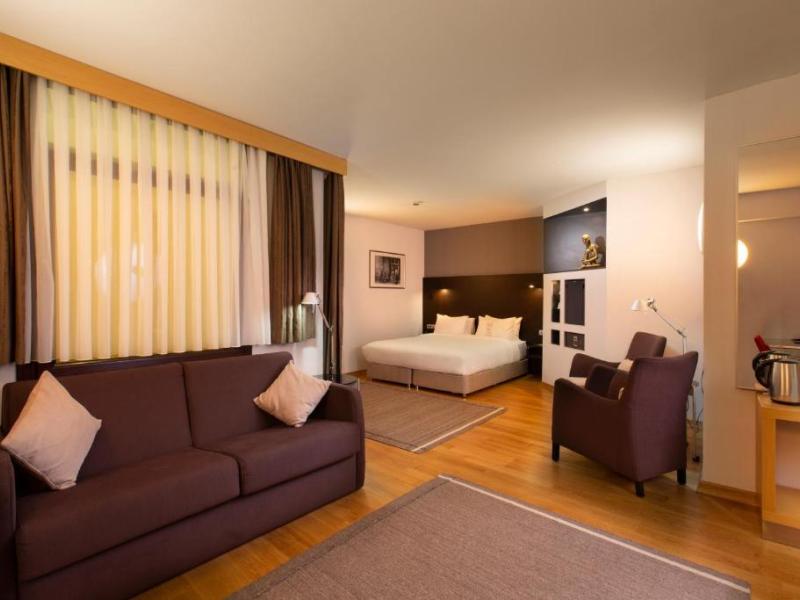 Nippon Hotel