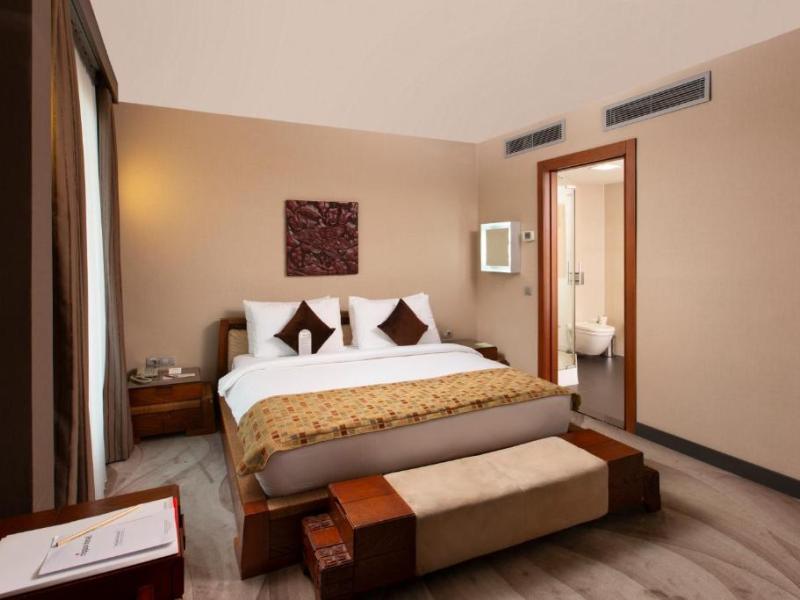 Nippon Hotel