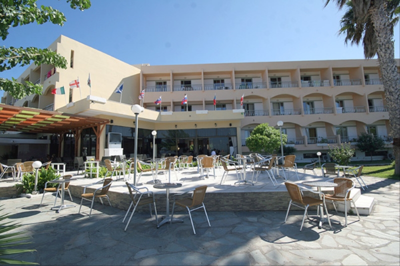 Niriides Beach Hotel