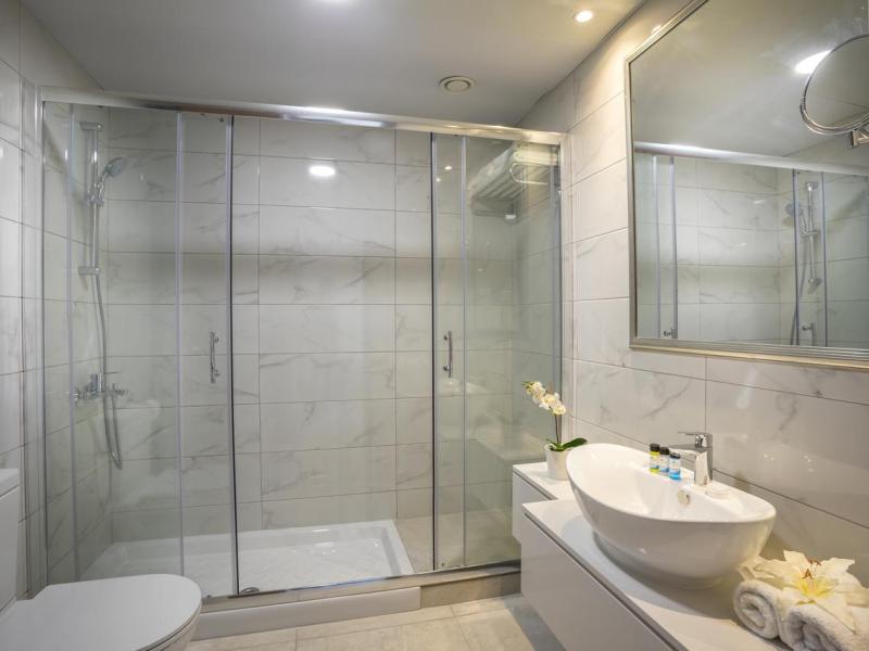 Aquamare Beach Hotel & Spa