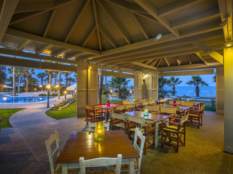 Aquamare Beach Hotel & Spa