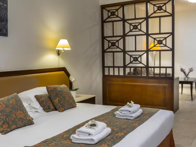 Aquamare Beach Hotel & Spa