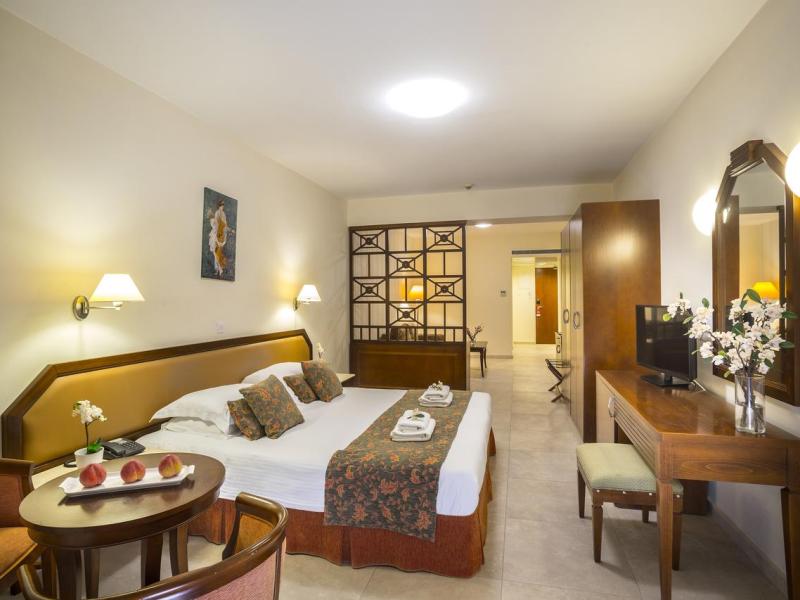 Aquamare Beach Hotel & Spa