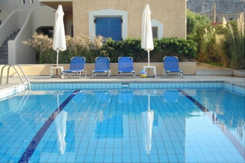 Niros Beach Apartments