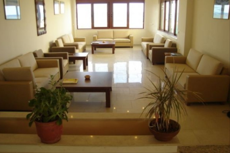 Niros Beach Apartments