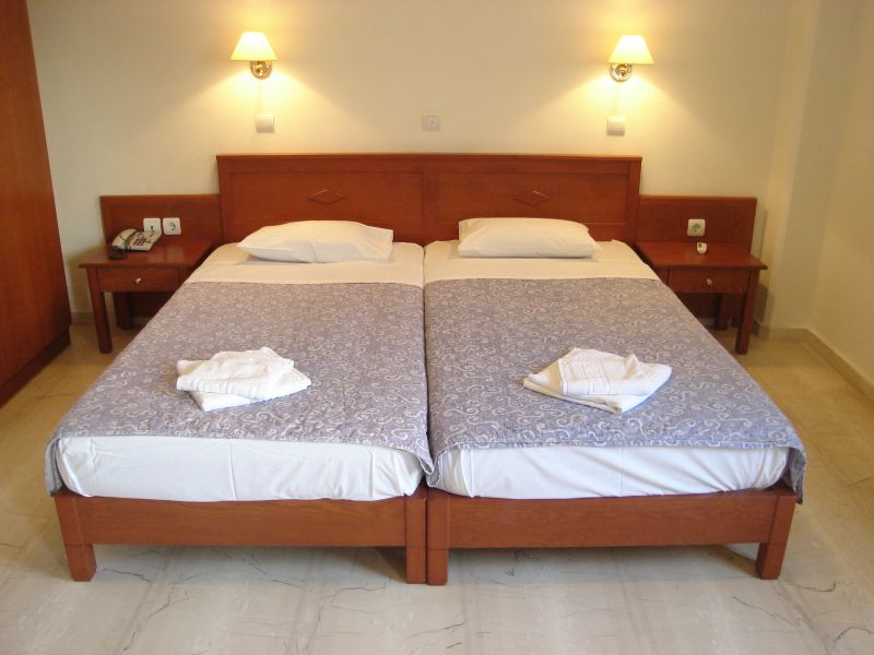 Niros Beach Apartments