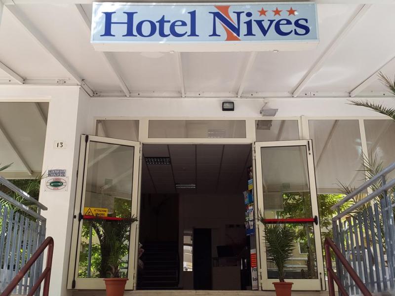 Hotel Nives