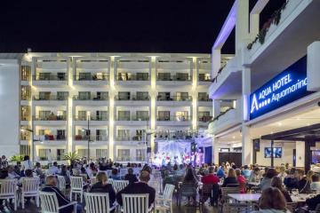 Отель Aqua Hotel Aquamarina & Spa Испания, Санта-Сусанна, фото 2
