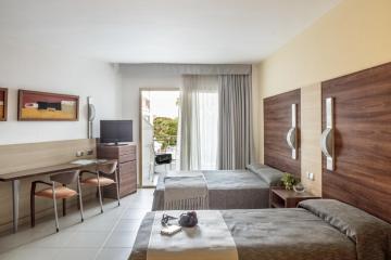 Отель Aqua Hotel Aquamarina & Spa Испания, Санта-Сусанна, фото 4