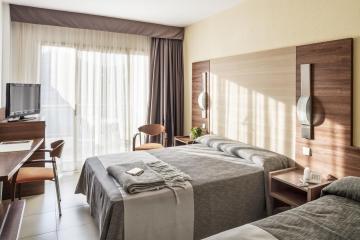 Отель Aqua Hotel Aquamarina & Spa Испания, Санта-Сусанна, фото 8