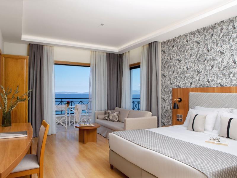 Ramada Athens Club Attica Riviera