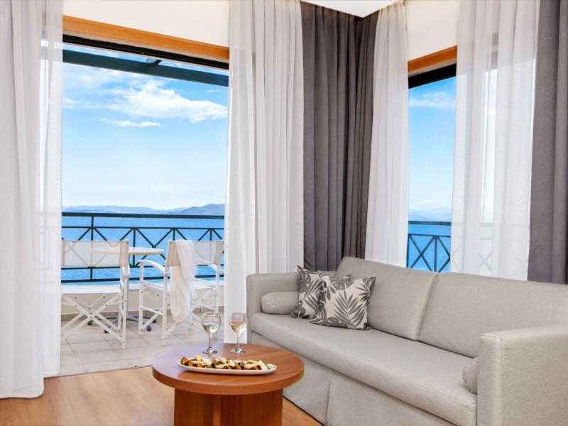 Ramada Athens Club Attica Riviera