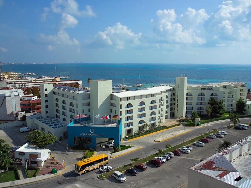 Aquamarina Beach