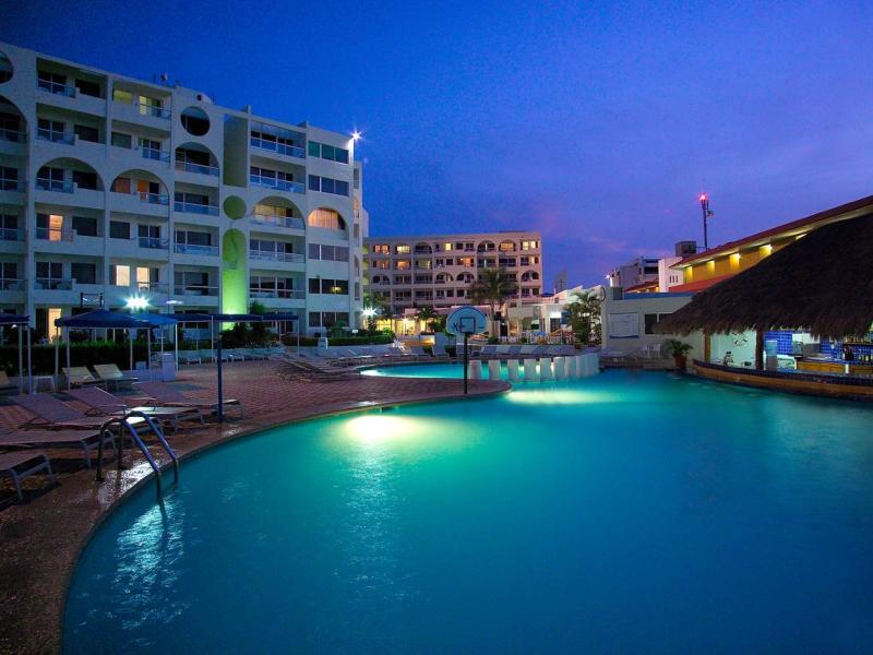 Aquamarina Beach