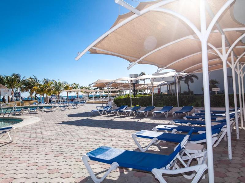 Aquamarina Beach