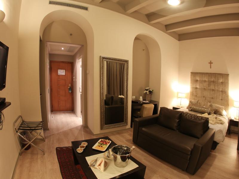 Notre Dame of Jerusalem Center