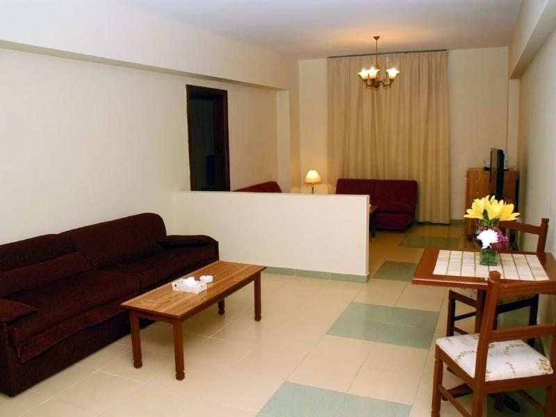 Aqua Vista Hotel & Suites